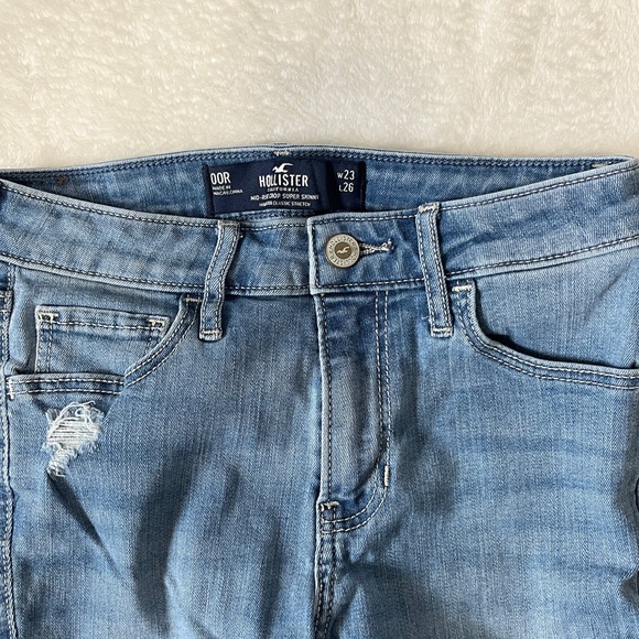 ✨Free w/ bundle Hollister Skinny Crop Jeans - Picture 3 of 3